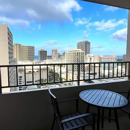 Royal Kuhio 1708 - Spacious Corner Unit With Stunning Ocean City Views In The Heart Of Waikiki!